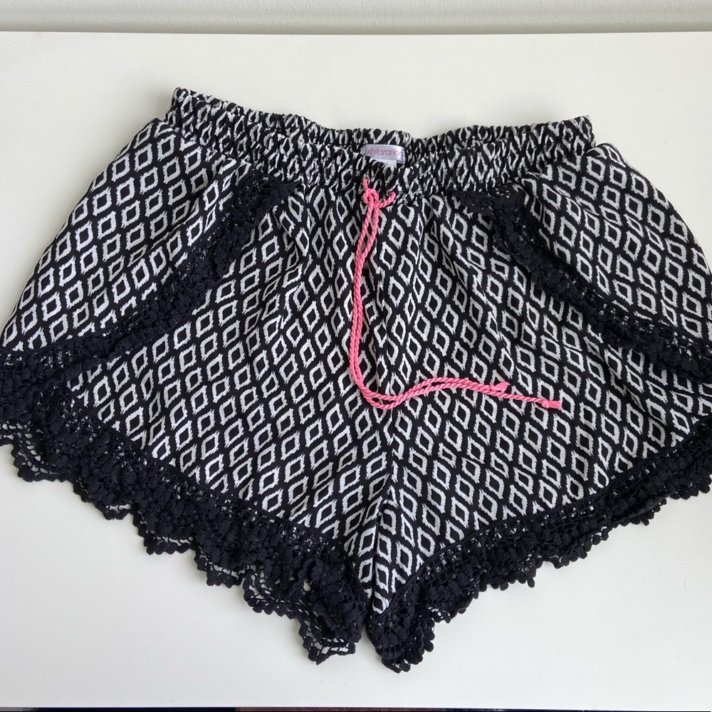 Lightweight shorts